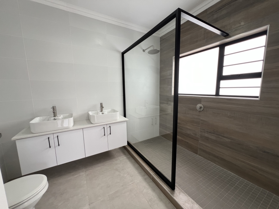 3 Bedroom Property for Sale in Aston Bay Eastern Cape